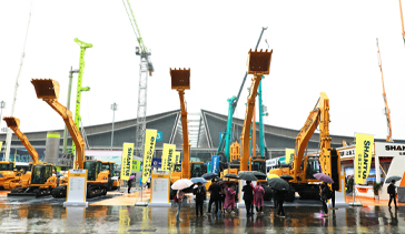 綠色智造，引領(lǐng)“芯”未來 | 山推挖掘機多款頂級裝備亮相2021年長沙國際工程機械展